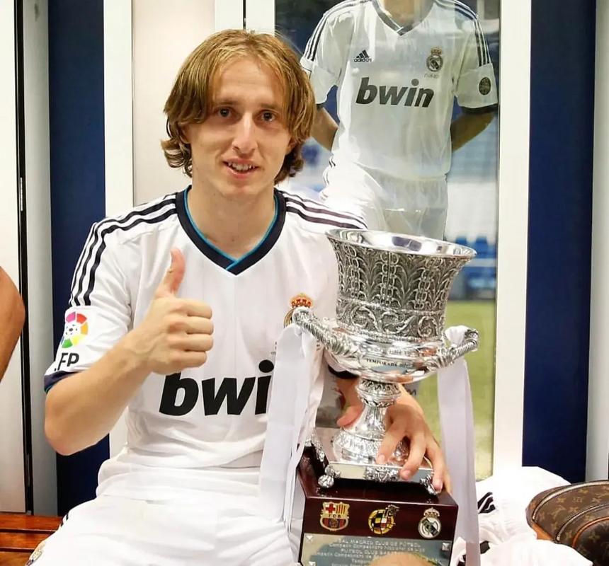 哈弗茨为彪马足球代言