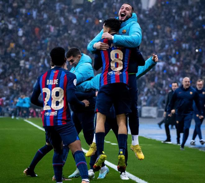 巴萨严打黄牛，追捕323起法兰克福球迷转售案件！