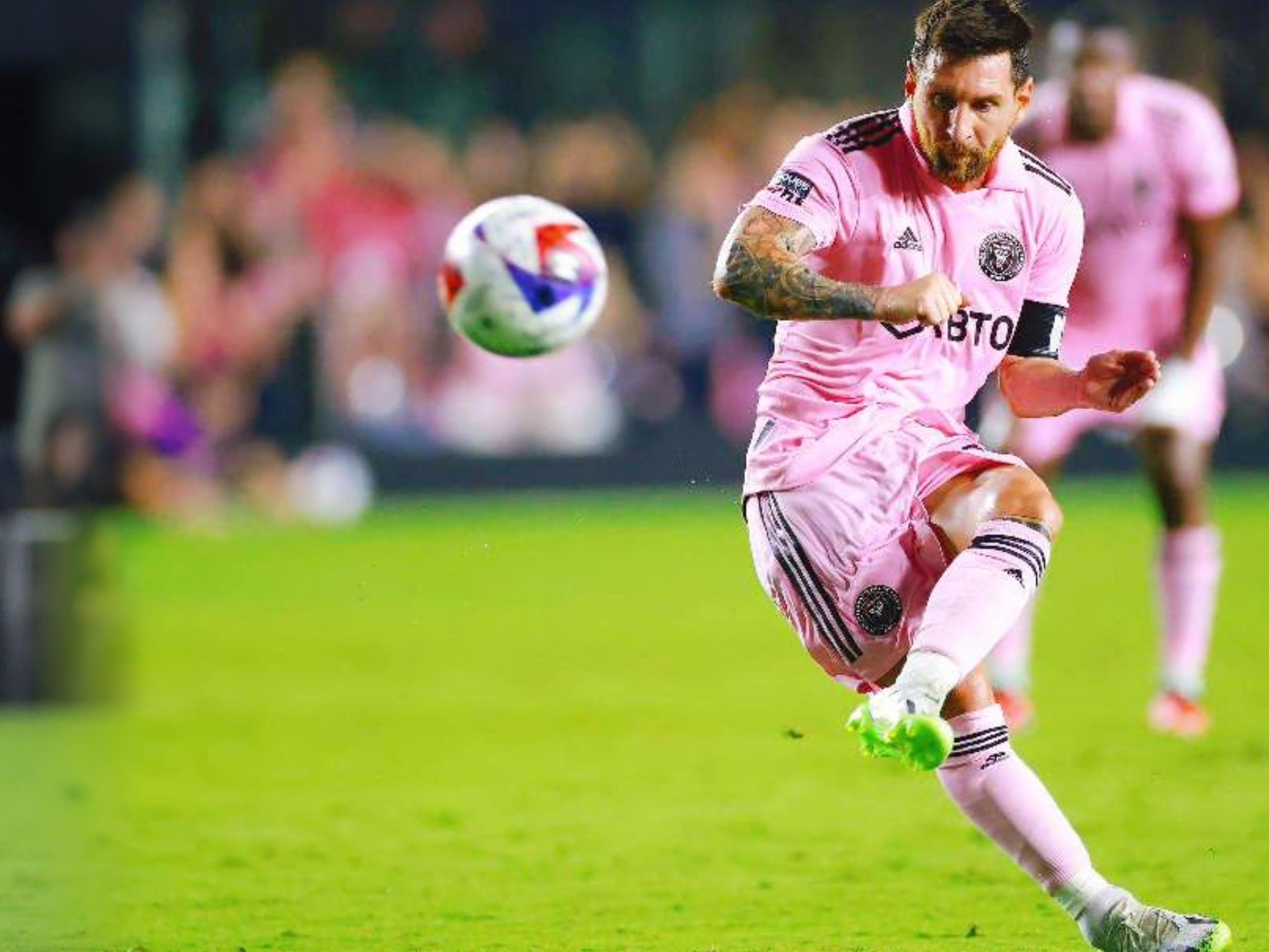 这球可惜了！杨瀚森跟进篮下未获队友传球打破得分荒