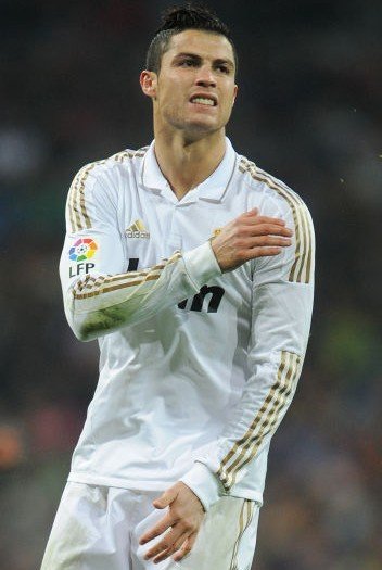 广东男篮防守稳固力克辽宁